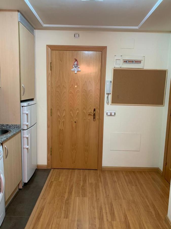 Apartamento Mota-2 Huca-Los Prados; Parking Y Wifi Gratis Oviedo Eksteriør bilde